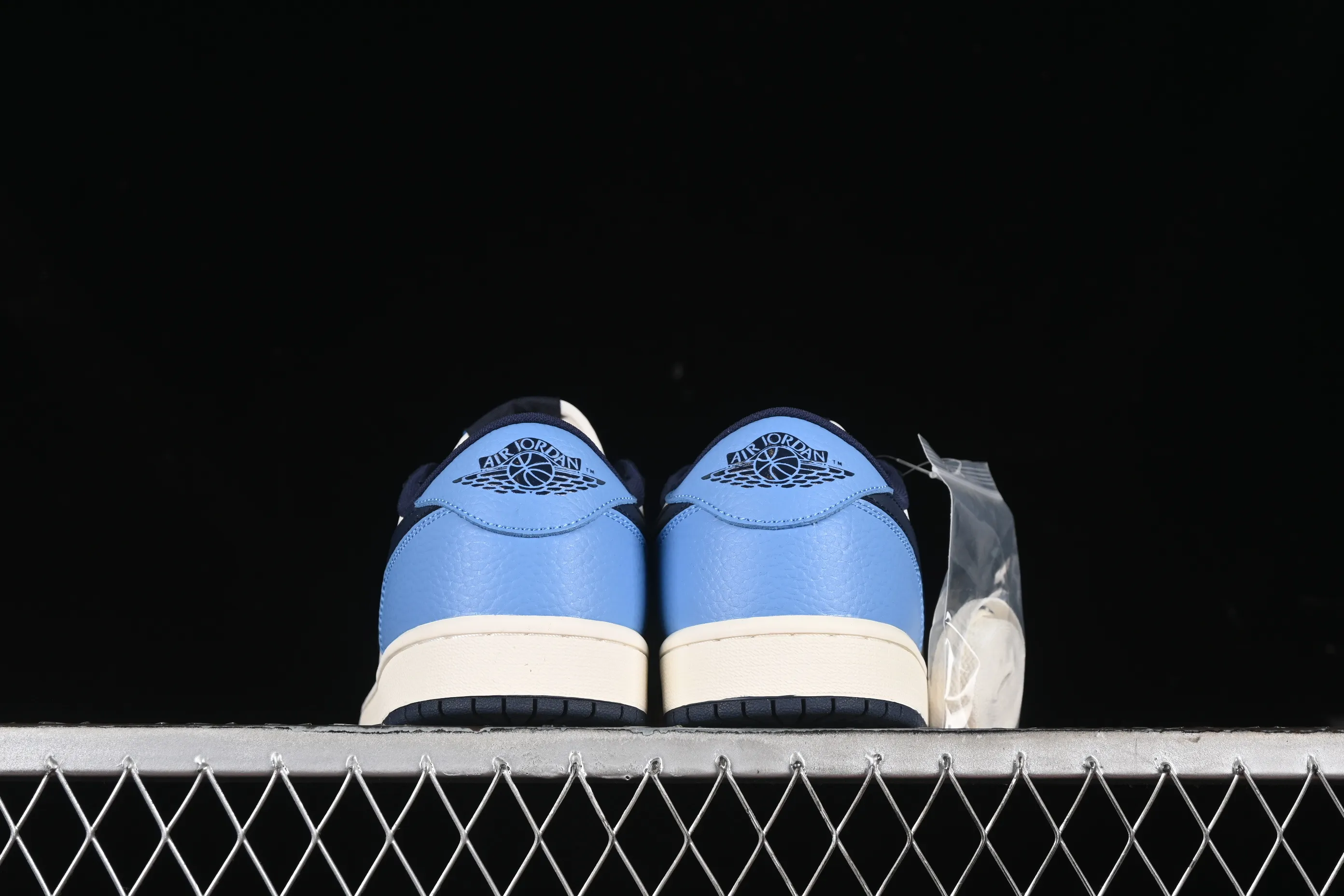 All categories Air Jordan Jordan series basketball shoes Air Jordan 1 Low Air Jordan 1 Low OG "Obsidian" AJ1 Joe 1 Obsidian low-top cultural basketball shoes CZ0790-400